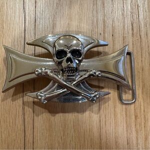 Silver Skull Crossbones Belt Buckle